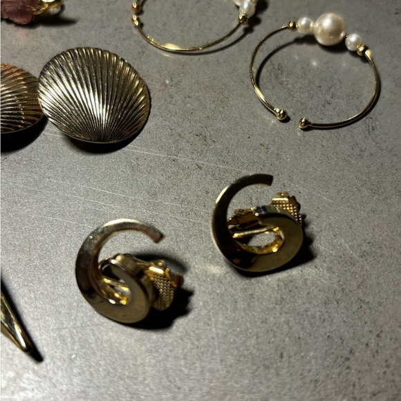 Gold & Silver Vtg & Modern Elegant Clip-on Earrings (includes signed set) - Picture 6 of 9